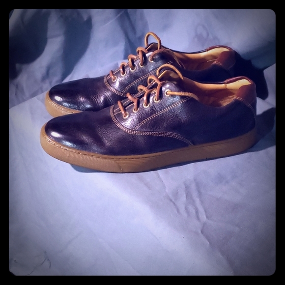 Sperry Gold Cup Sneakers - Picture 1 of 4